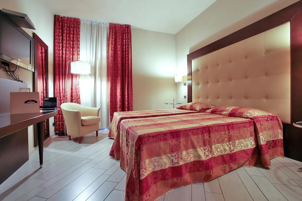Hotel Touring-1